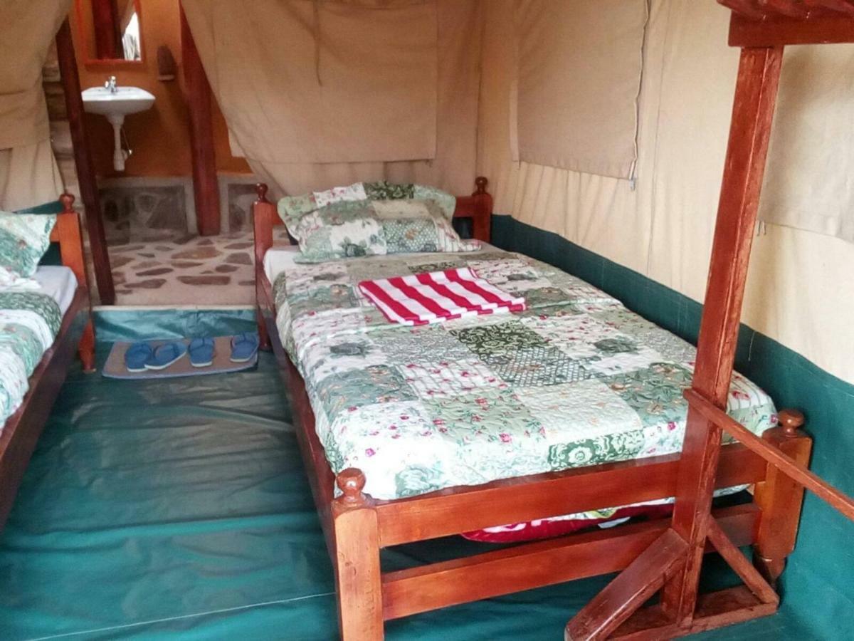 Ruhija Community Rest Camp Bed & Breakfast Kabale ภายนอก รูปภาพ