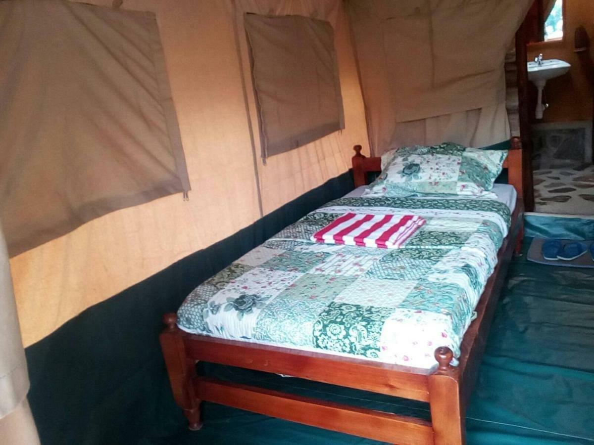 Ruhija Community Rest Camp Bed & Breakfast Kabale ภายนอก รูปภาพ